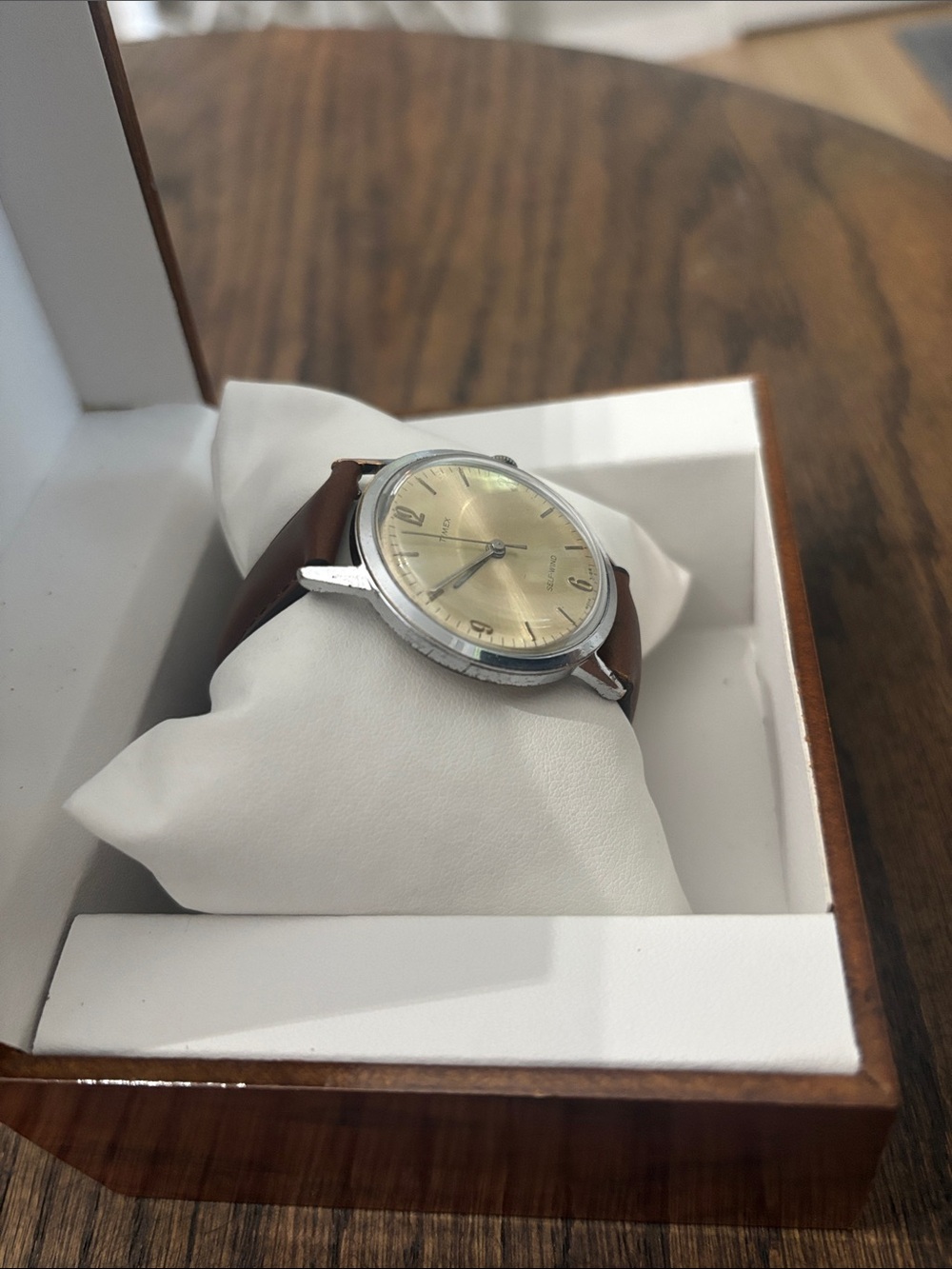 Vintage 1964 Timex Self-Wind - Picture 5 of 8